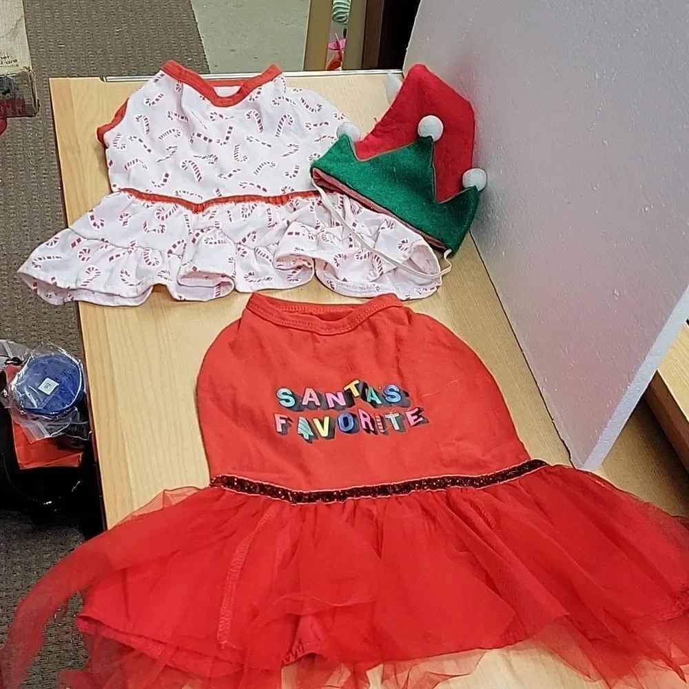 ‎2 Christmas dog dresses with hat. Size small